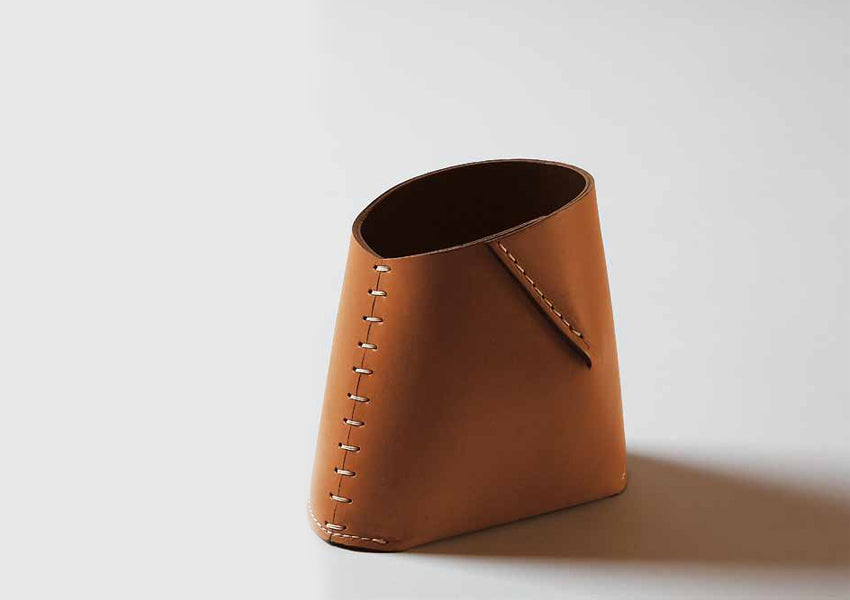 Antonio Pencil Holder