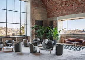 Parentesi Armchair