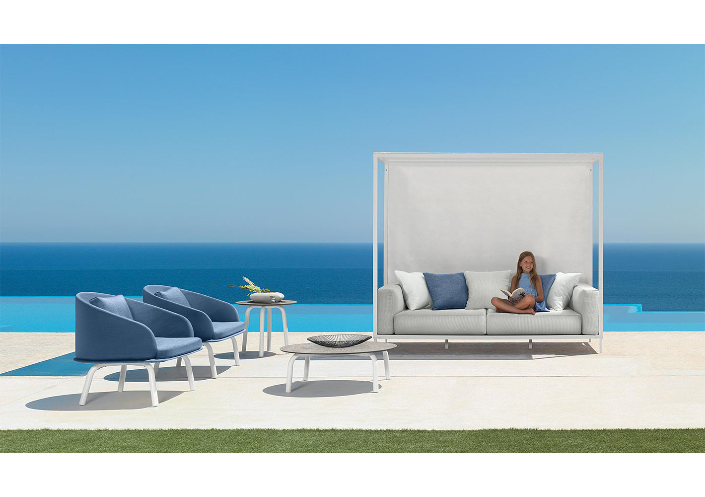 CleoSoft//Alu Canopy Sofa