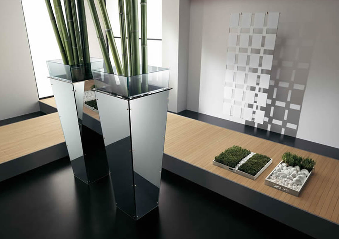 Amon Floor Vases / Planters